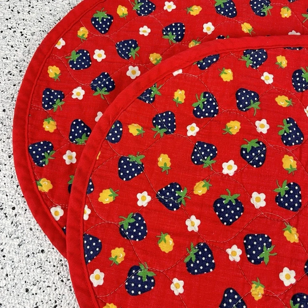 Quilted Strawberry Vintage Placemats Red Blue Oval Whimsical Farmhouse Set‎ of 2